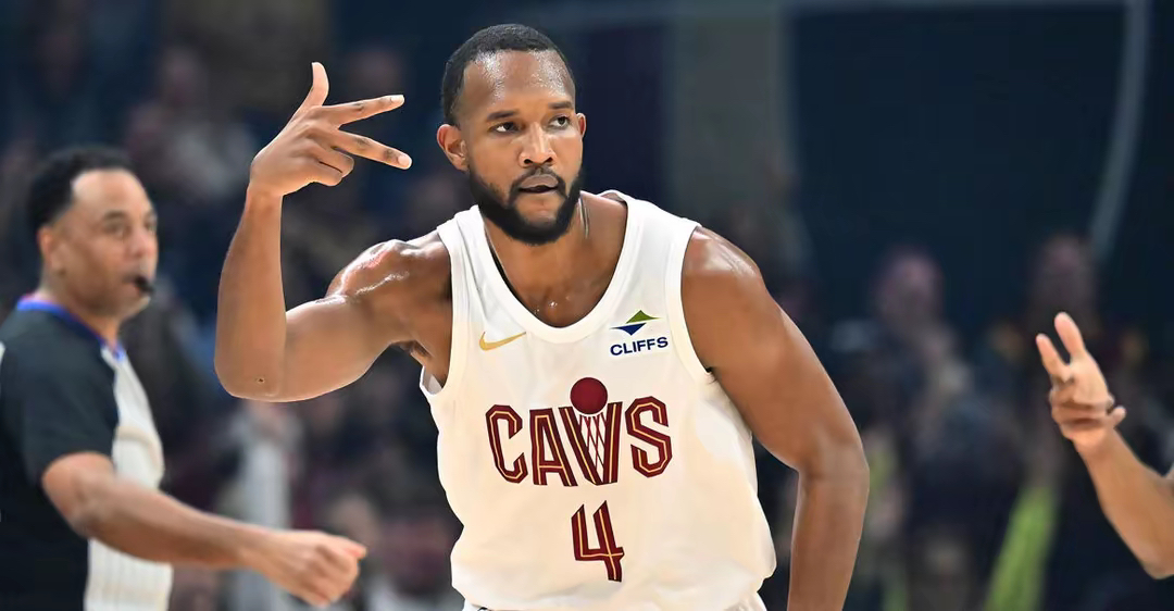 关于NBA总决赛转会期走向成谜；葡萄牙体育豪取连胜；媒体盛赞；团队化学反应显著的信息