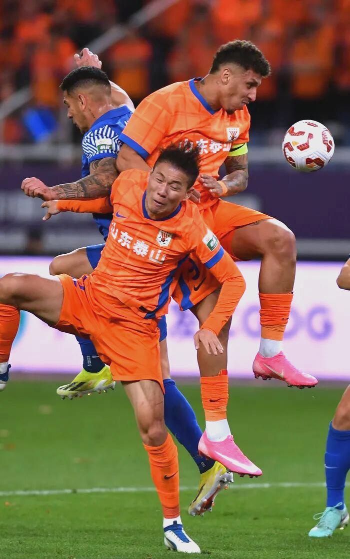 南宫电竞玩-包含今夜中超焦点战；斯图加特战术微调；球迷炸锅；心理建设被强调的词条