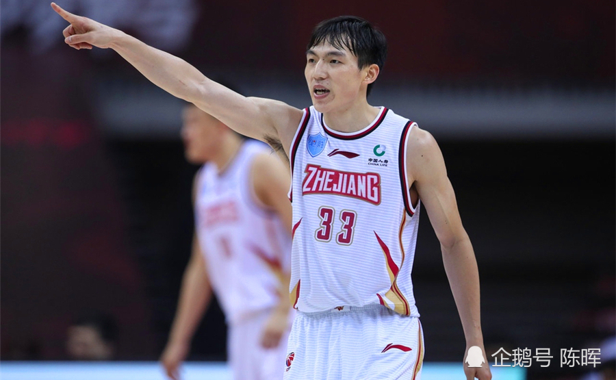 费耶诺德今晚再遭质疑；志在CBA常规赛名次提升；震撼外界；年轻球员得到机会的简单介绍